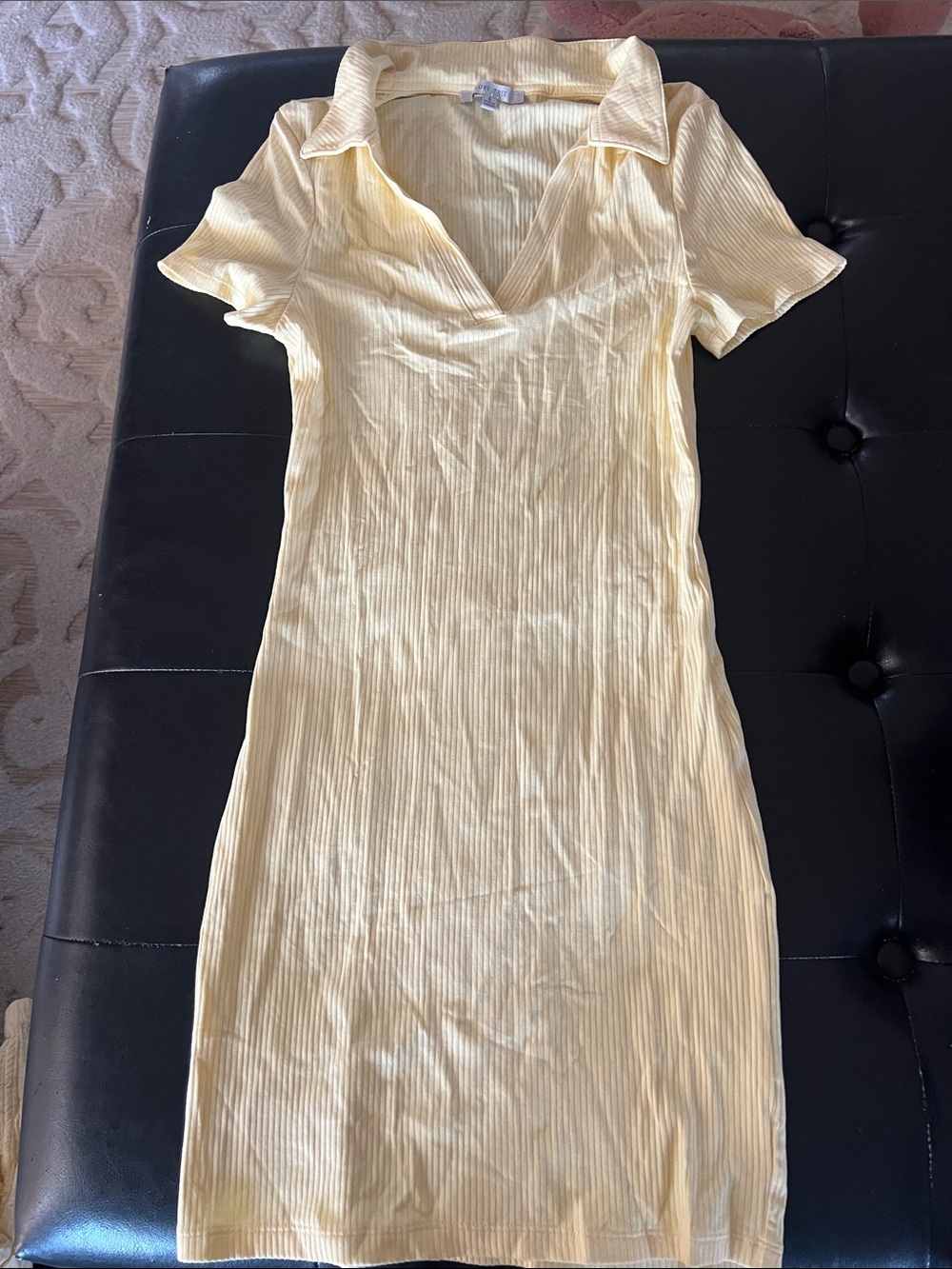 Love Tree Cream-Yellow Ribbed Collared V-Neck Midi Dress
